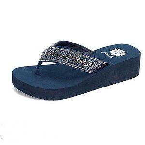 YELLOW BOX SELMA WEDGE
SANDAL COLOR NAVY MEDIUM WIDTH NEW IN BOX